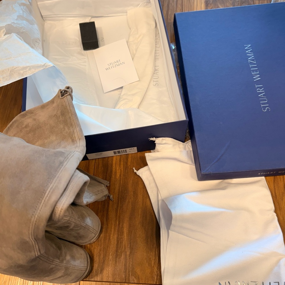 Stuart Weitzman Lowland Suede Boots in Taupe